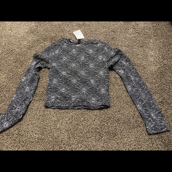 H&M crop top. Brandnew with tag - Picture 1 of 1